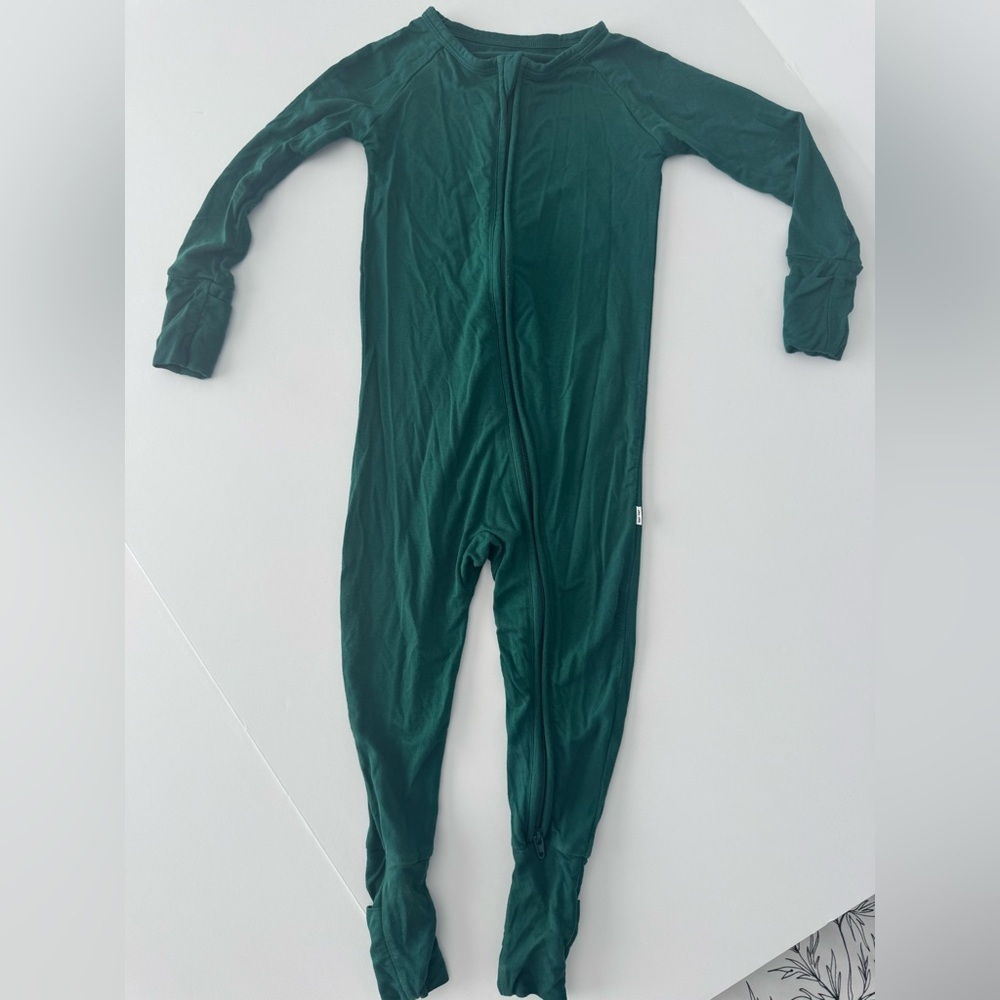 Little Sleepies Dark Green Zippy Pajamas Size 12-18M